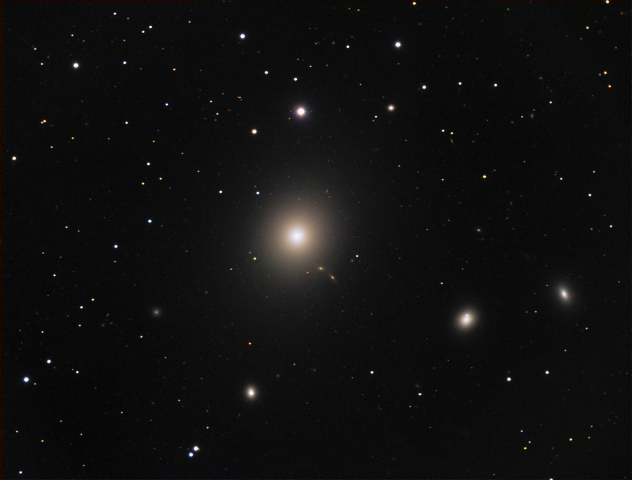 Messier87-900