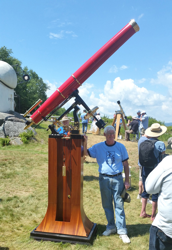 Dick Parker with his prize-winning telescope. (Photos by Mike Zarick.)