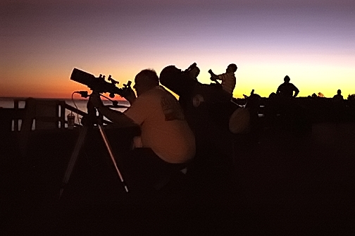 Photo by Alan Chaniewski
ASNH was well represented at Madison Moonwalk 2007 with about 50 participants viewing though different scopes.
