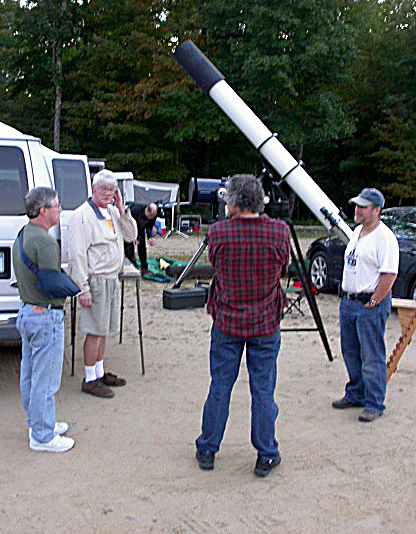 Photo by Ray Kaville
Meeting in the parking lot.
