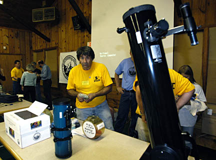 Photo by Alan Chaniewski
Al Washburn caught with his hand out of the till, and a guilty look on his face.
