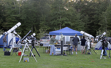 Photo by Alan Chaniewski 
Scope field
