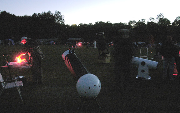 Photo by Alan Chaniewski
Night time observing.
