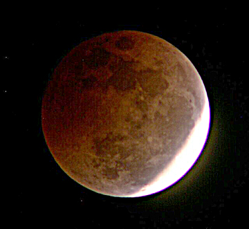 Photo by Eleanor Andujar
Lunar Eclipse on March 3, 2007 from the Southern Connecticut State University.
