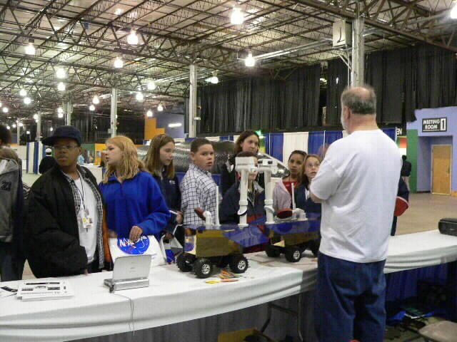 Photos of CPTV Family Science Expo taken by Eleanor And�jar.
