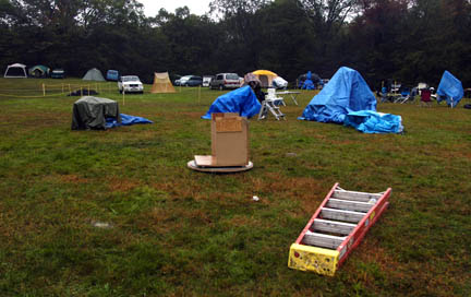 Photo by Alan Chaniewski
Remenents of the scope field after a rainy night.
